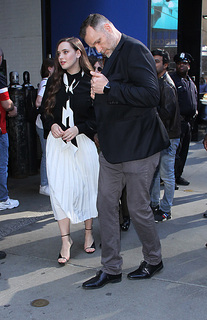Katherine Langford feet photo thumbnail