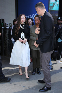 Katherine Langford feet photo thumbnail