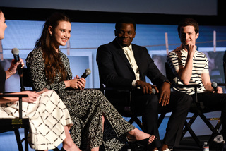 Katherine Langford feet photo thumbnail