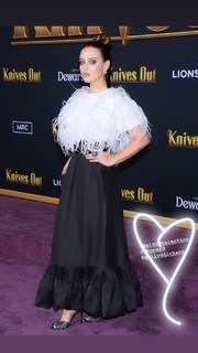 Katherine Langford feet photo thumbnail