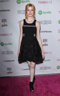Katherine McNamara feet photo thumbnail