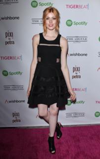 Katherine McNamara feet photo thumbnail