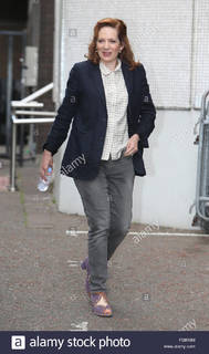 Katherine Parkinson feet photo thumbnail