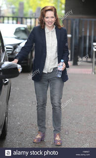 Katherine Parkinson feet photo thumbnail