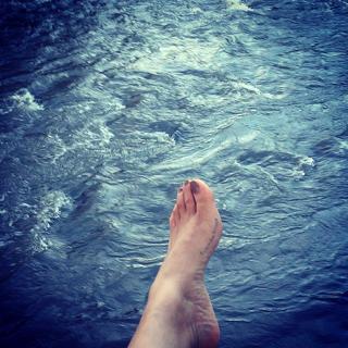 Katherine Porto feet photo 3