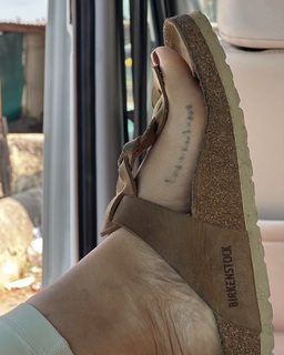 Katherine Porto feet photo 16