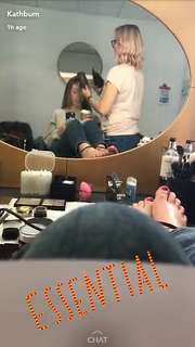 Katherine Ryan feet photo thumbnail