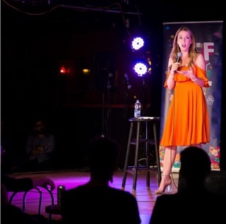 Katherine Ryan feet photo thumbnail