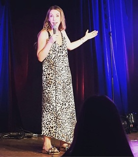 Katherine Ryan feet photo thumbnail