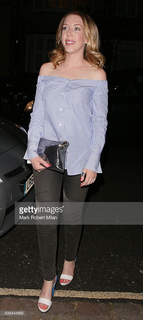 Katherine Ryan feet photo thumbnail
