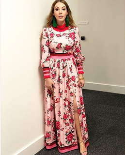 Katherine Ryan feet photo thumbnail