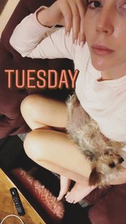 Katherine Ryan feet photo thumbnail