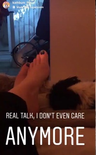 Katherine Ryan feet photo thumbnail