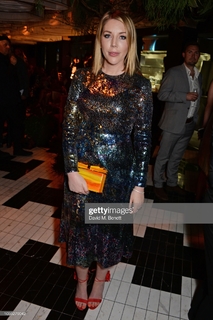 Katherine Ryan feet photo thumbnail