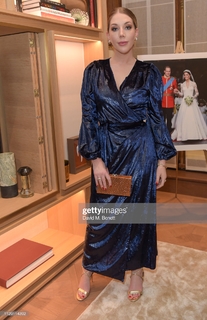 Katherine Ryan feet photo thumbnail