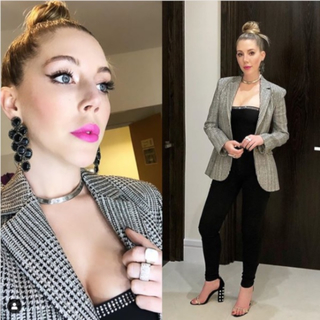 Katherine Ryan feet photo thumbnail