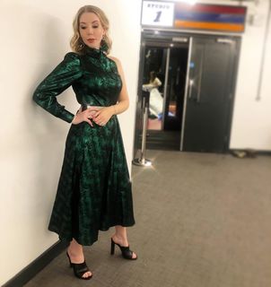 Katherine Ryan feet photo thumbnail