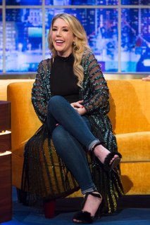 Katherine Ryan feet photo thumbnail