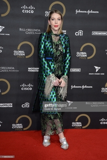 Katherine Ryan feet photo thumbnail