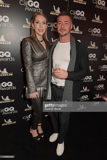 Katherine Ryan feet photo thumbnail