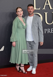 Katherine Ryan feet photo thumbnail