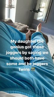 Katherine Ryan feet photo thumbnail