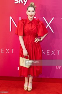 Katherine Ryan feet photo thumbnail