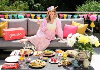 Katherine Ryan feet photo thumbnail