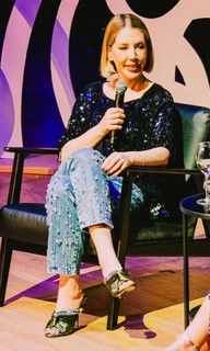 Katherine Ryan feet photo thumbnail