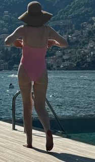 Katherine Ryan feet photo thumbnail
