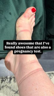 Katherine Ryan feet photo thumbnail