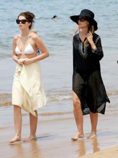 Katherine Schwarzenegger feet photo thumbnail