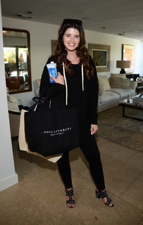 Katherine Schwarzenegger feet photo thumbnail