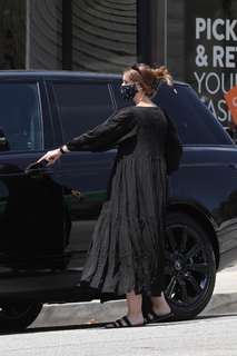 Katherine Schwarzenegger feet photo thumbnail