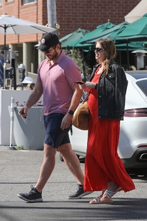 Katherine Schwarzenegger feet photo thumbnail