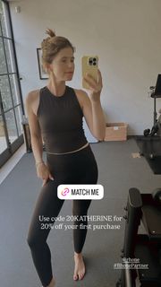 Katherine Schwarzenegger feet photo thumbnail