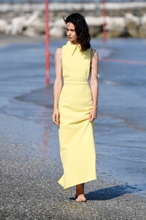 Katherine Waterston feet photo thumbnail