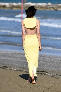 Katherine Waterston feet photo thumbnail