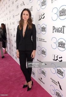 Katherine Waterston feet photo thumbnail