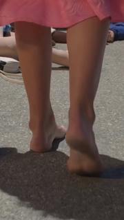 Katherine Waterston feet photo thumbnail