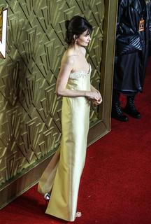 Katherine Waterston feet photo thumbnail