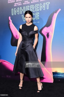 Katherine Waterston feet photo thumbnail