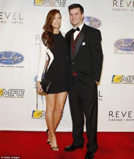 Katherine Webb feet photo thumbnail