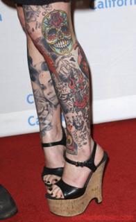 Katherine von Drachenberg feet photo thumbnail