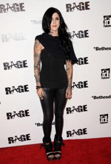 Katherine von Drachenberg feet photo thumbnail