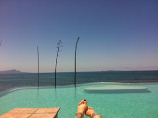 Katherine von Drachenberg feet photo thumbnail