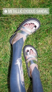 Katherine von Drachenberg feet photo thumbnail