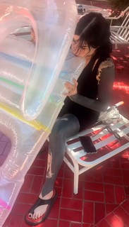 Katherine von Drachenberg feet photo thumbnail
