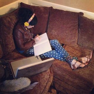 Katherine von Drachenberg feet photo thumbnail