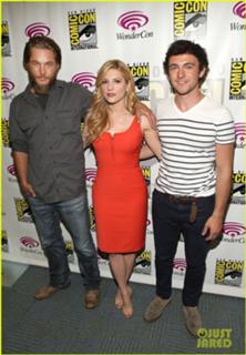 Katheryn Winnick feet photo thumbnail